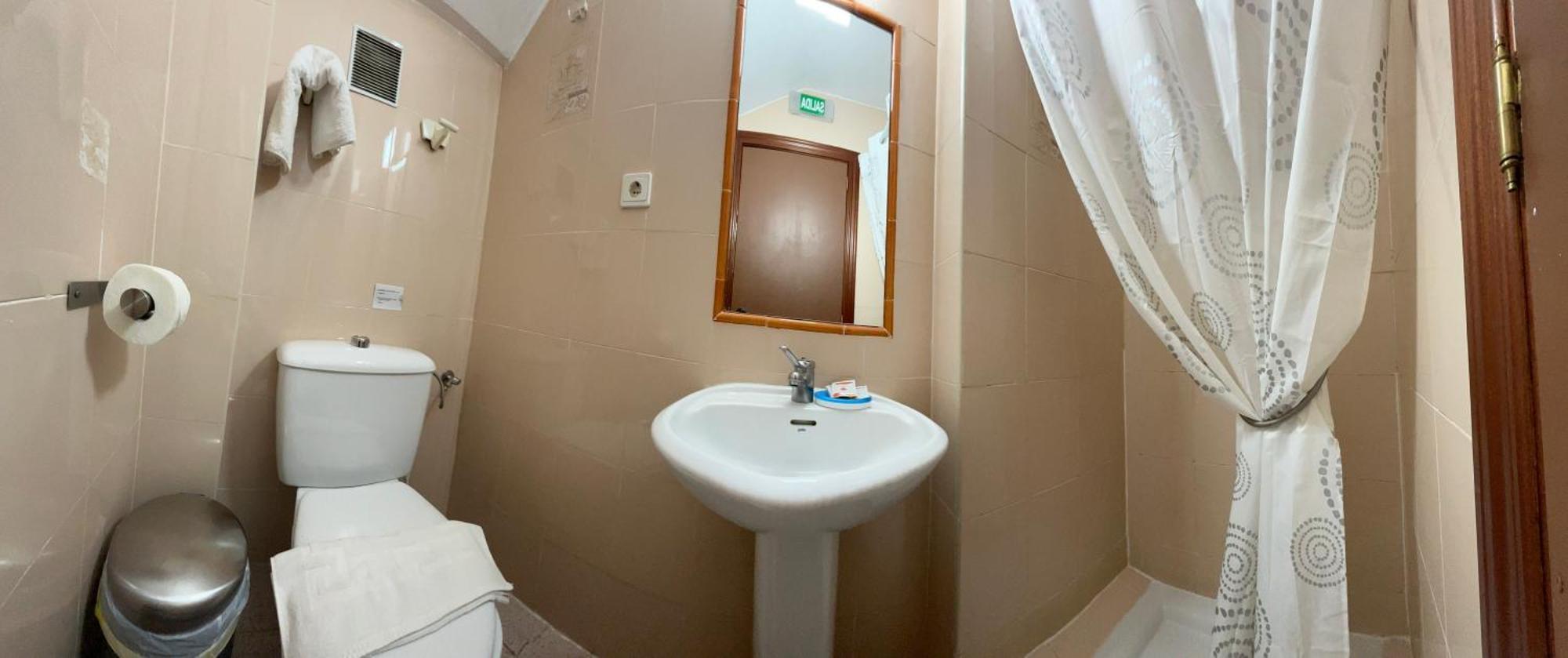 Pension Los Arcos Cordoba Luaran gambar